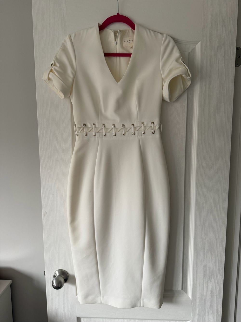 V-Neck White Midi Dress with Decorative Waist Detail